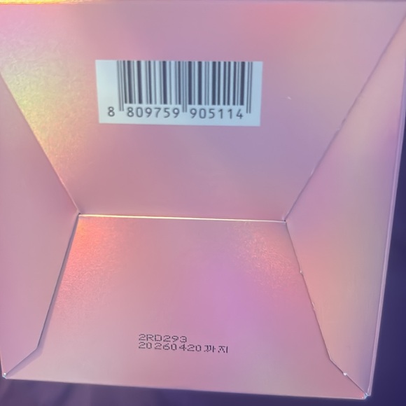 BANILA CO Clean it Zero
Pink hydration toner pad (70pads). - Picture 3 of 3